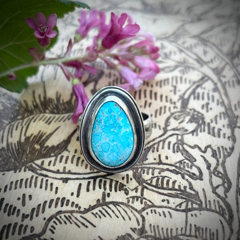 Vibrant Turquoise Ring // Size 9